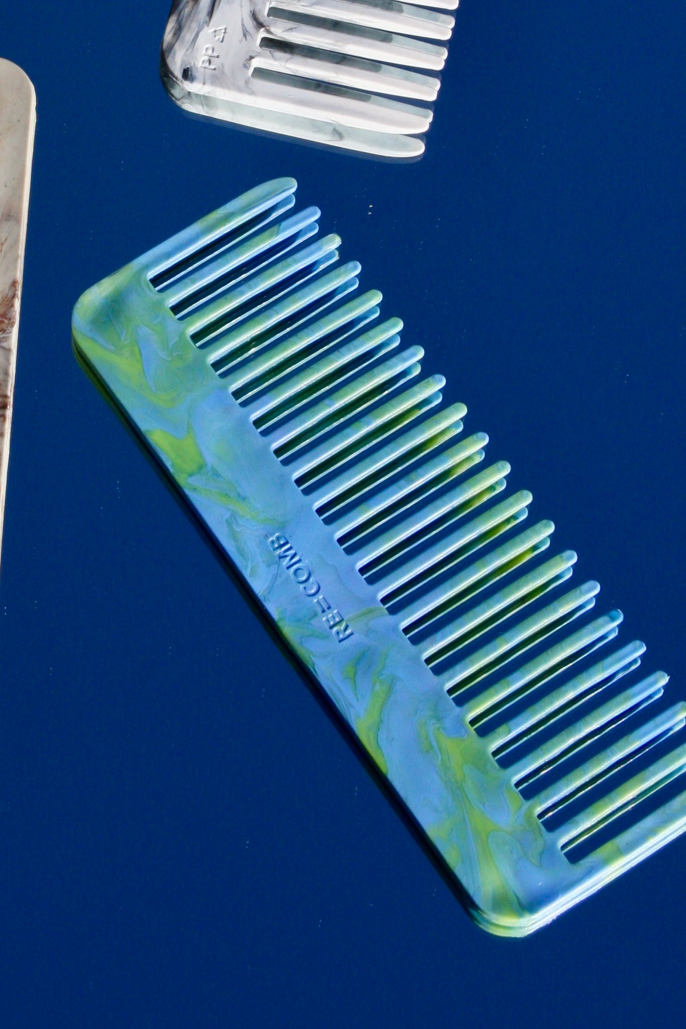 100% Recycled Comb in Lagoon