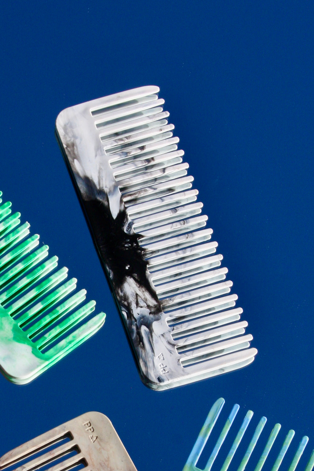 100% Recycled Comb in Ink