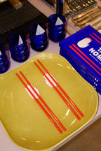 Set of 2 Chopsticks + Hand Porcelain Holder Set