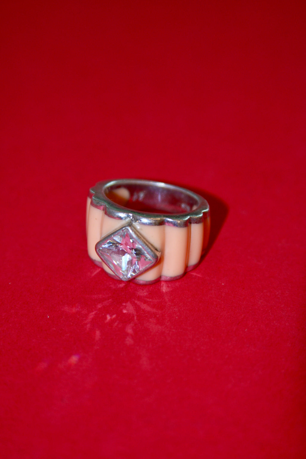 Vintage Ribbed Sterling Conch + CZ Ring - Size 6.75