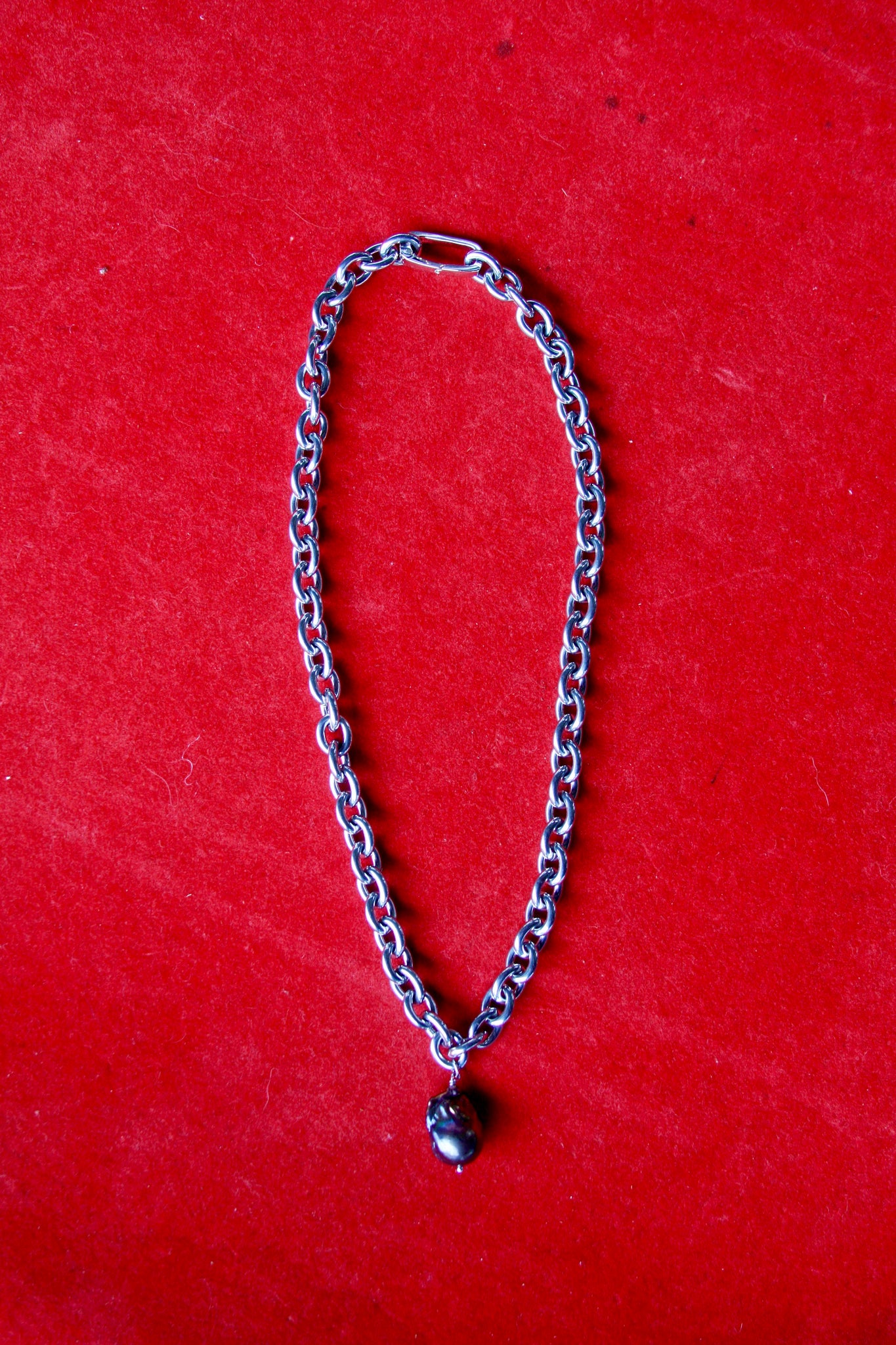 18" Sia Necklace - Oil Slick Baroque Pearl