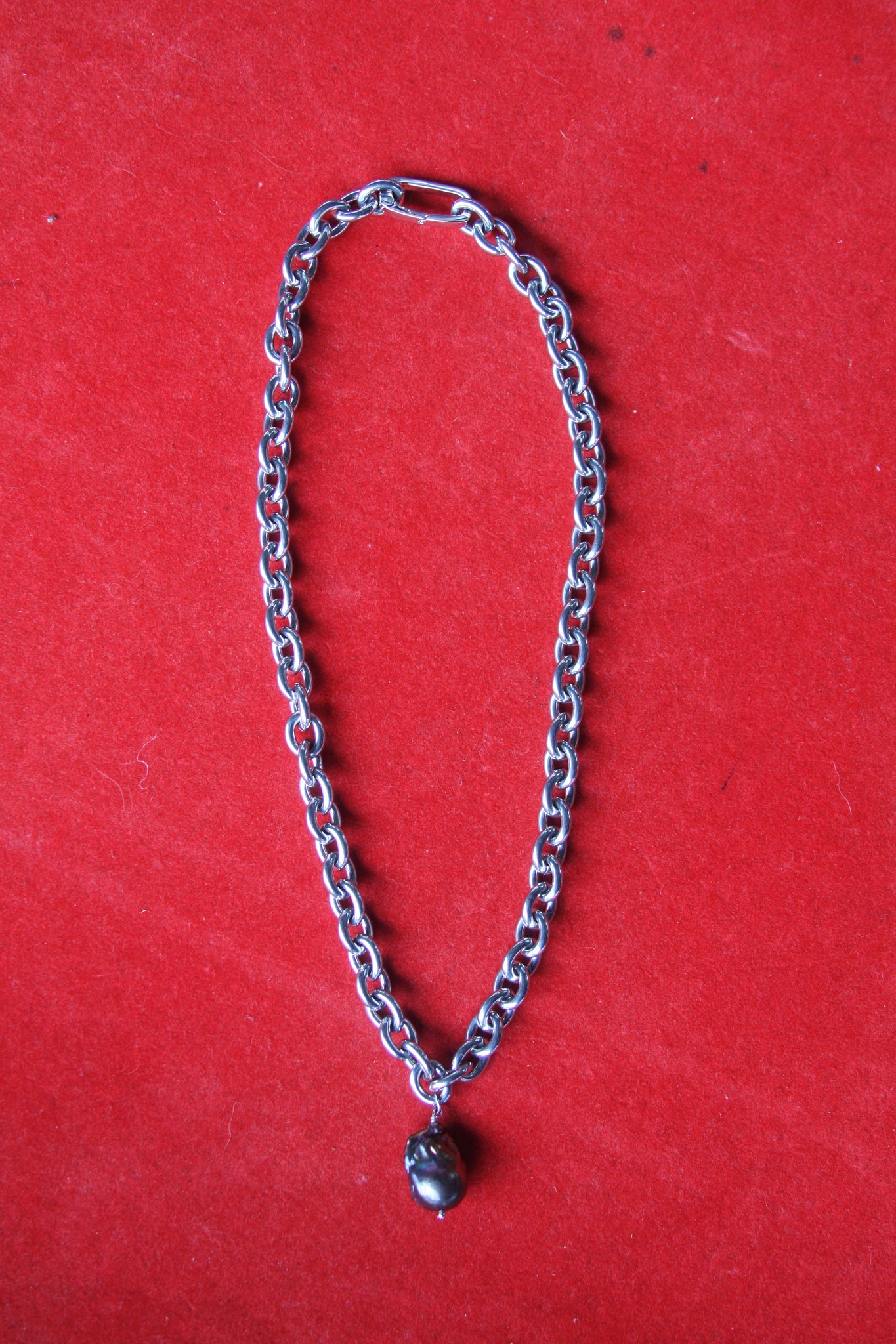 18" Sia Necklace - Oil Slick Baroque Pearl